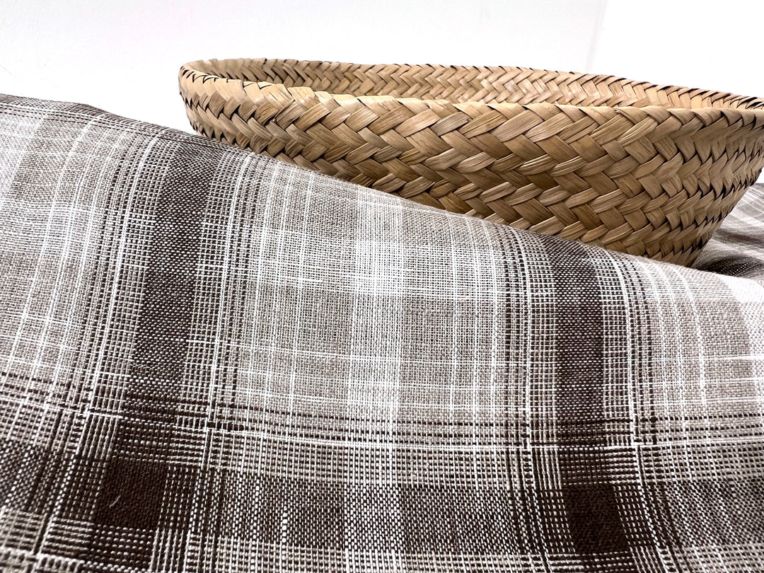 Natural Plaid 100% Linen Fabric – Lightweight & Pre-Washed 8295