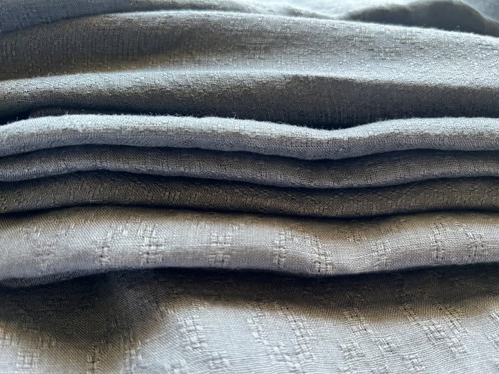 Remnant Fabric #350 - Linen 100 % - 13y