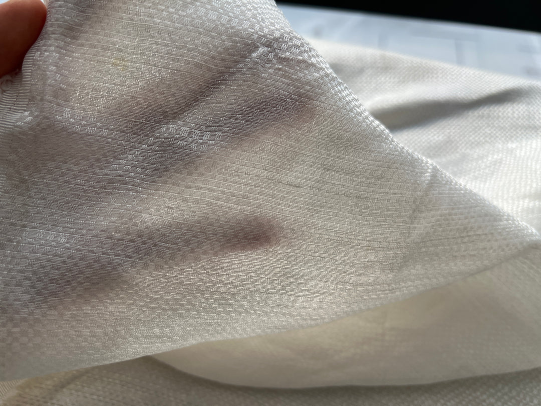 Glossy Snake-Skin Textured Linen Rayon Fabric 2588