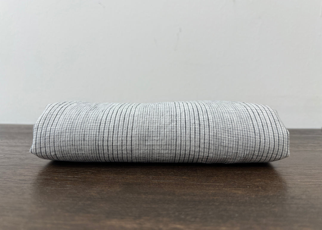 Grey Houndstooth Glen Plaid Linen Fabric – 100% Linen 8046 8500