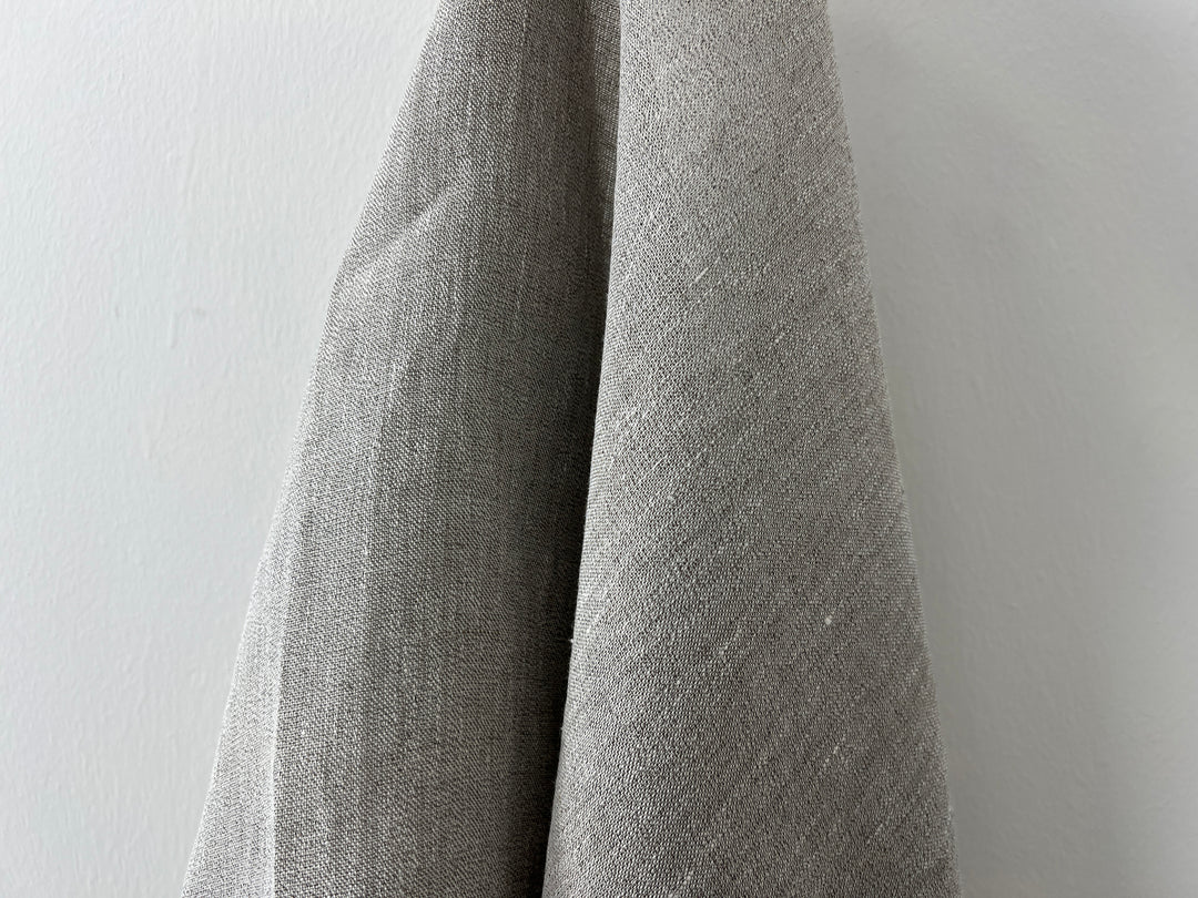 Two-Tone Linen Nylon Chambray Fabric | Twisted Filament Yarn for Enhanced Handfeel | 7066 8294