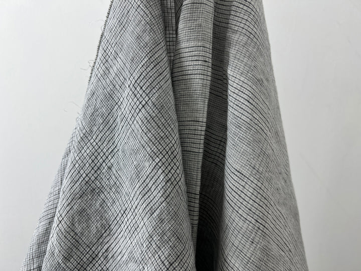 Grey Houndstooth Glen Plaid Linen Fabric – 100% Linen 8046 8500